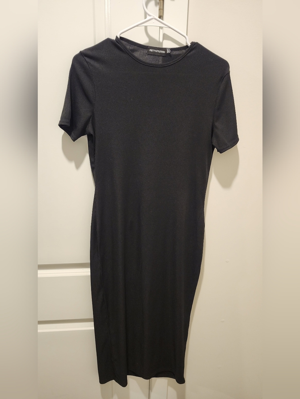 PrettyLittleThing Black Ribbed Midi Dress